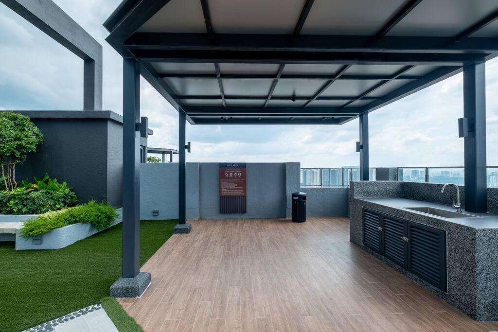 Pangsapuri Linked Bridge To Sunway Velocity Mall 4br Mrt 中文房东