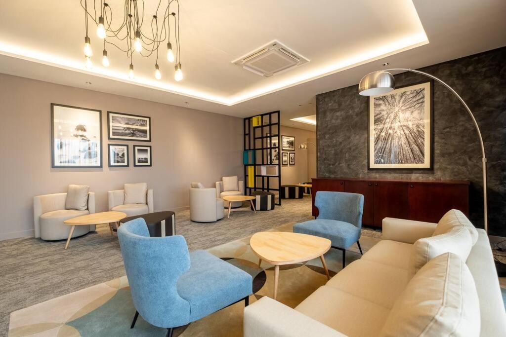 Linked Bridge To Sunway Velocity Mall 4br Mrt 中文房东 Pangsapuri Kuala Lumpur