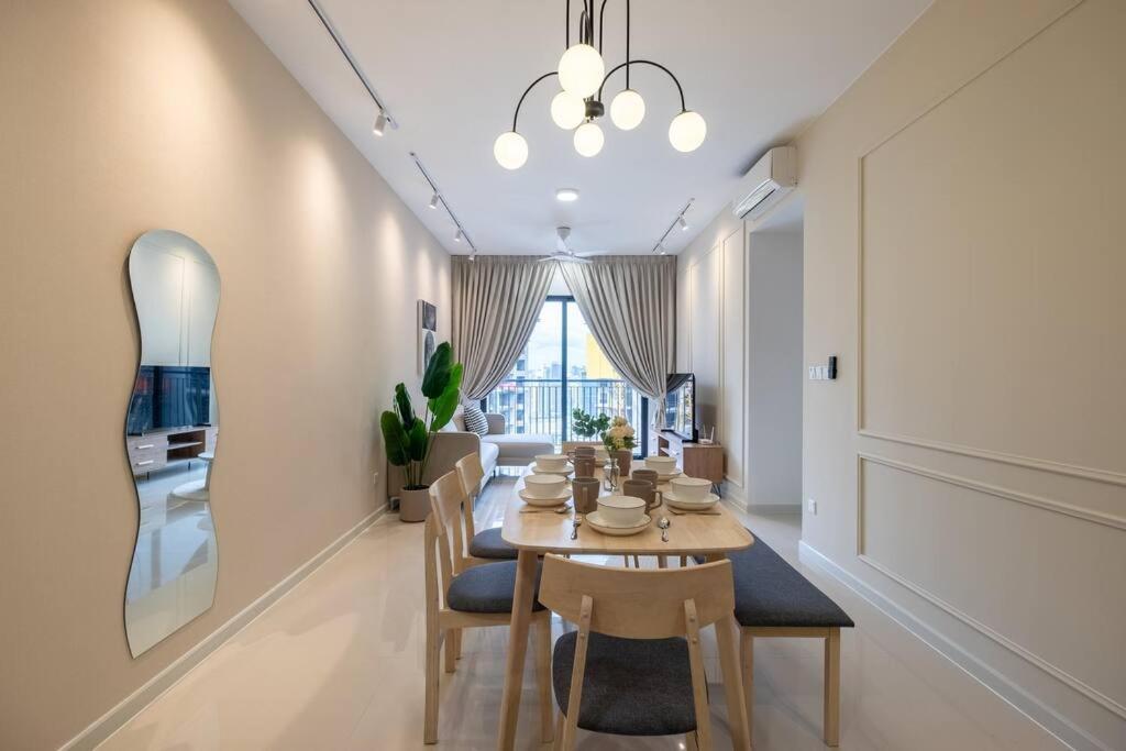 Linked Bridge To Sunway Velocity Mall 4br Mrt 中文房东 * Kuala Lumpur
