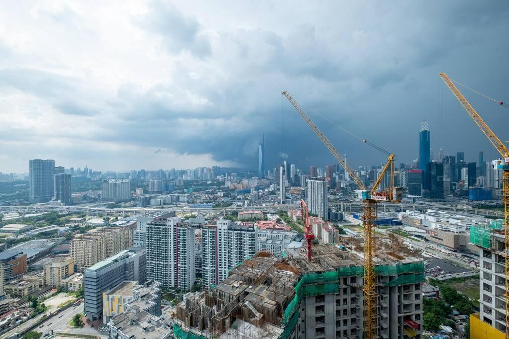 Linked Bridge To Sunway Velocity Mall 4br Mrt 中文房东 Pangsapuri *