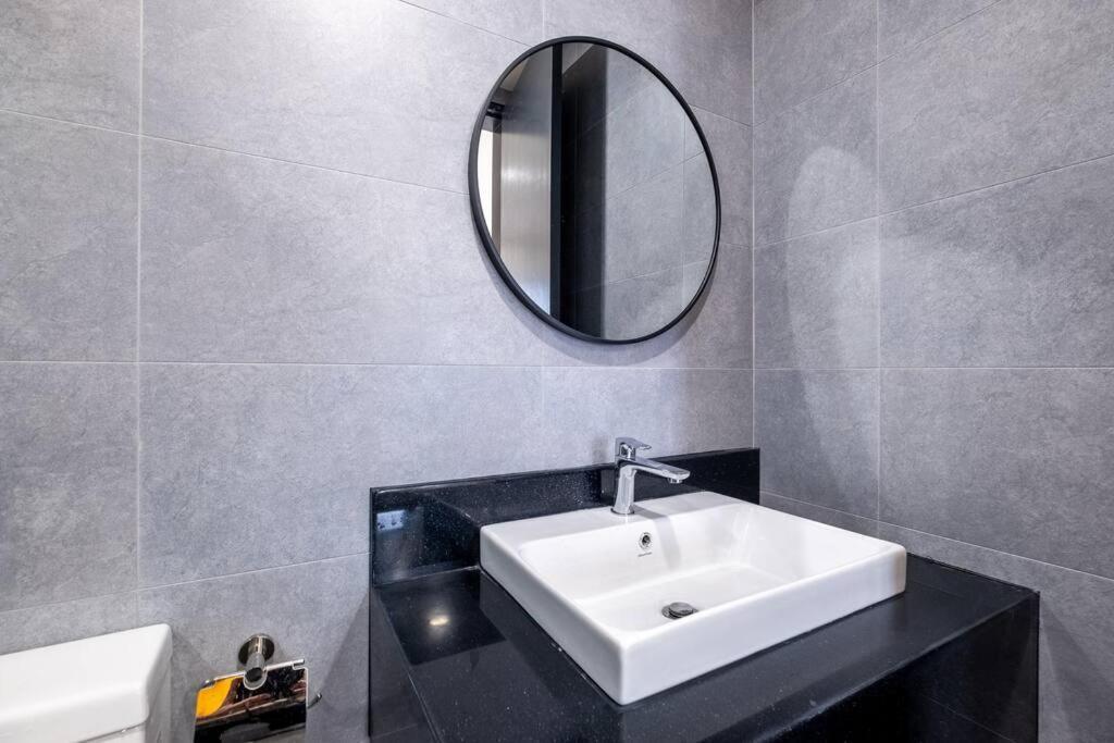 Pangsapuri Linked Bridge To Sunway Velocity Mall 4br Mrt 中文房东 Kuala Lumpur