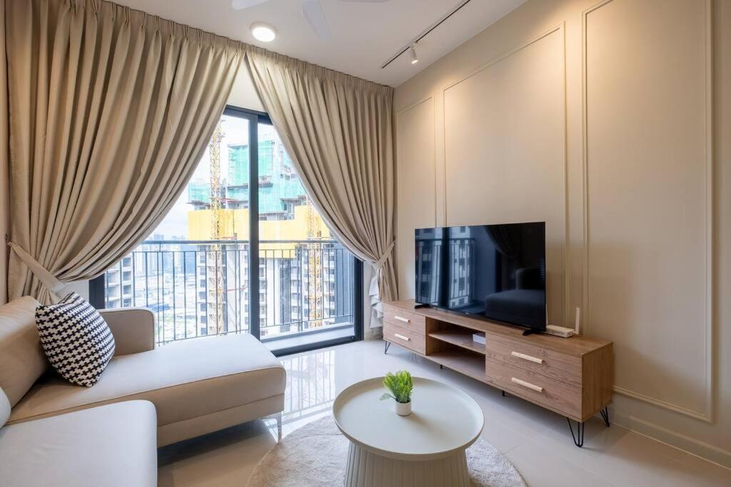 Pangsapuri Linked Bridge To Sunway Velocity Mall 4br Mrt 中文房东 *
